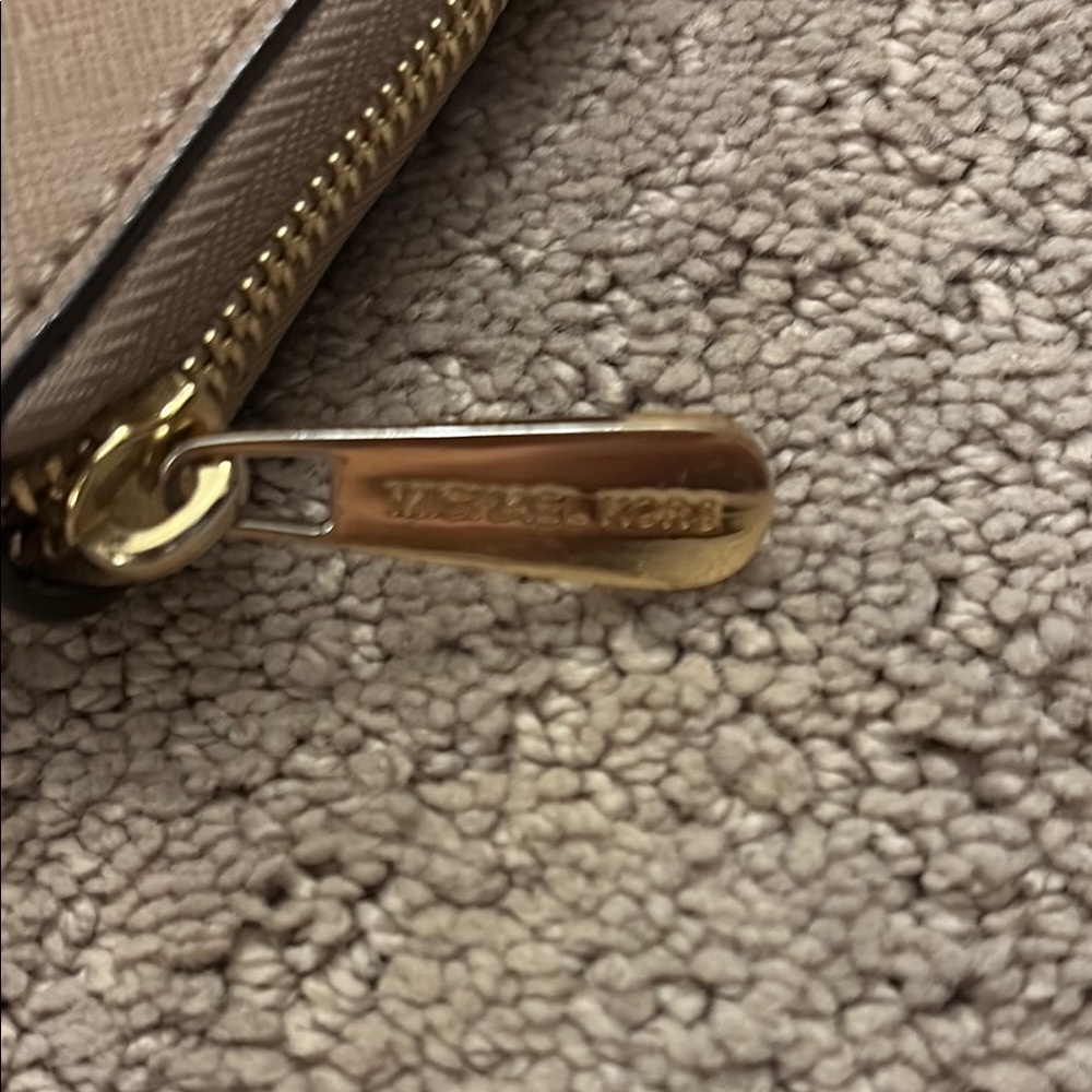 Michael Kors Khaki Wallet with Gold Details - Picture 4 of 9